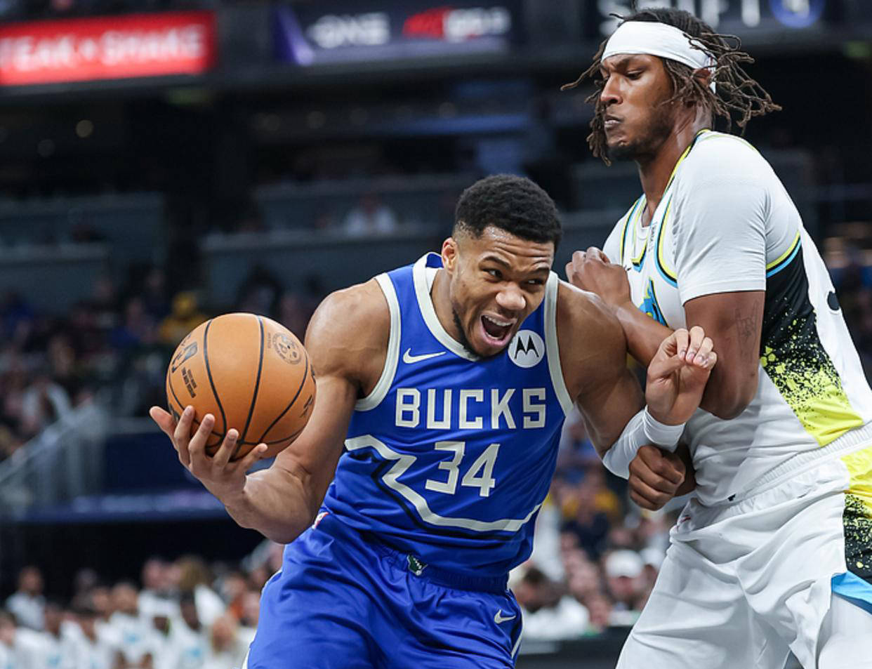 西亚卡姆三巨头联手，官方宣布新规得分突破，冲击季后赛冲击季后赛！的简单介绍