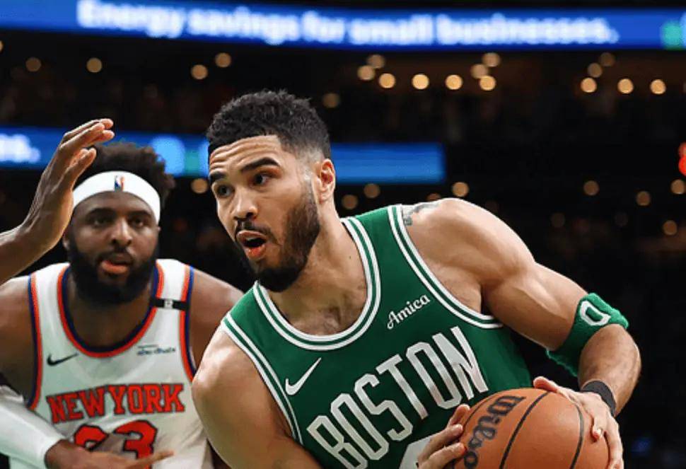 塔图姆，状态爆棚，逆转取胜！