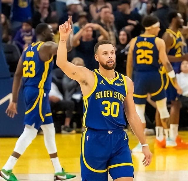 库里爆发新星，米切尔刷新纪录，绝杀战胜球队迎来希望！