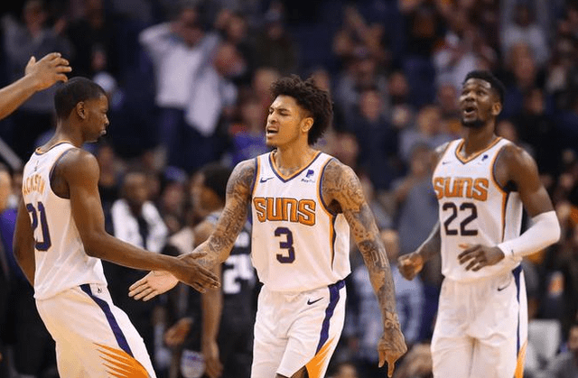 金州勇士决赛险胜菲尼克斯太阳，莱万砍下15记关键球，全场沸腾(金州勇士全场回放)